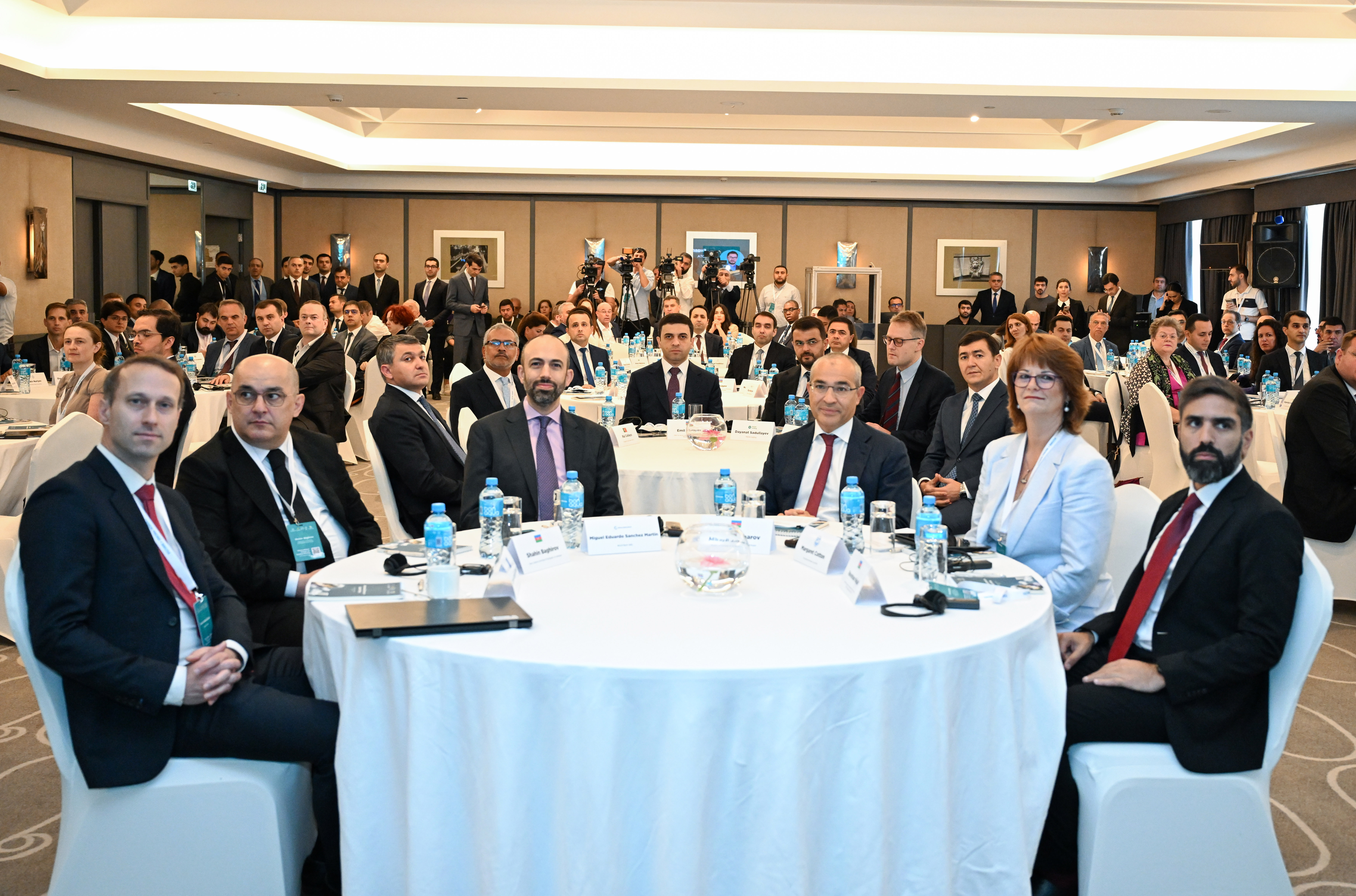 bakida-karbon-qiymetqoyma-uzre-beynelxalq-forum-kecirilir